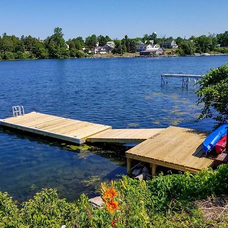 Family Cottage On Chaumont Bay, Walk To Downtown 外观 照片