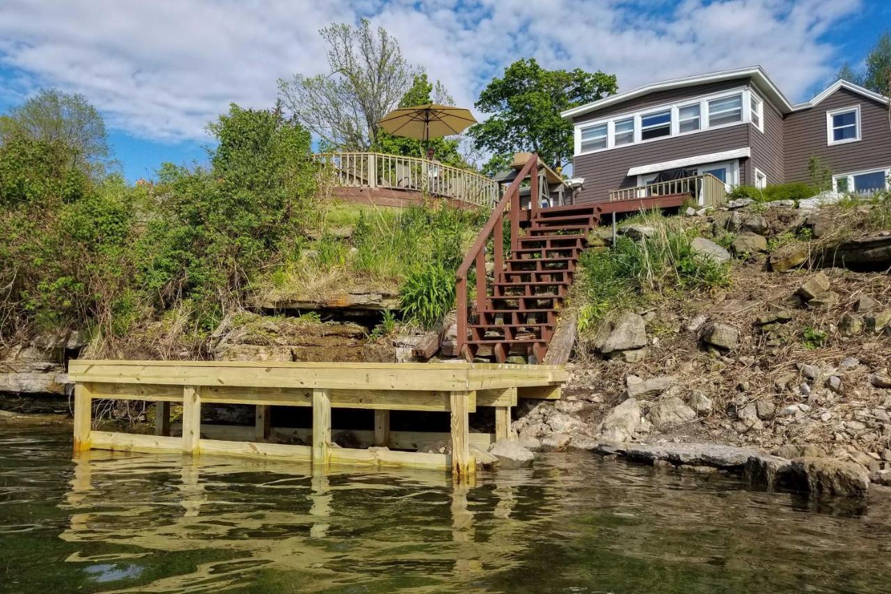 Family Cottage On Chaumont Bay, Walk To Downtown 外观 照片